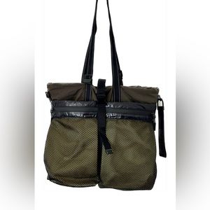 NWT ❤️ Bottega Veneta Borsa Shoulder Bag. MSRP $1,890